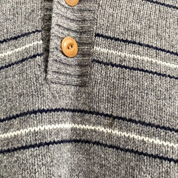 Brooks Brothers Red Fleece Henley Sweater 100% Wool Gray Striped Size XXL - Picture 2 of 5